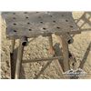 Image 9 : STEEL WORKBENCH W/VISE