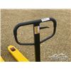Image 8 : INDUSTRIAL PALLET JACK