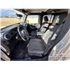 Image 6 : 2018 JEEP WRANGLER UNLIMITED SPORT UTILITY VEHICLE
