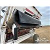 Image 13 : WESTWARD JIFFY 950 S/A BALE BUSTER