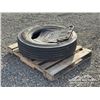 Image 3 : (1) 11R24.5 STEER TIRE W/ (1) PETERBILT MUD FLAP