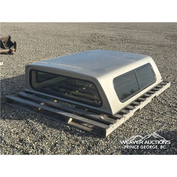 GMC 2500 SHORT BOX CANOPY