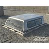Image 3 : GMC 2500 SHORT BOX CANOPY