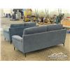 Image 4 : SOFA & LOVESEAT SET