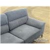 Image 9 : SOFA & LOVESEAT SET