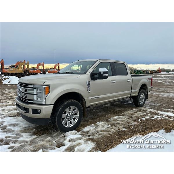 2018 FORD F350 PLATINUM CREW CAB PICKUP