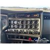 Image 15 : 2011 KENWORTH T800 TRI DRIVE SLEEPER TRUCK TRACTOR