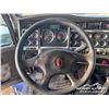 Image 17 : 2011 KENWORTH T800 TRI DRIVE SLEEPER TRUCK TRACTOR