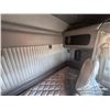 Image 29 : 2011 KENWORTH T800 TRI DRIVE SLEEPER TRUCK TRACTOR