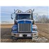 Image 31 : 2011 KENWORTH T800 TRI DRIVE SLEEPER TRUCK TRACTOR