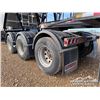 Image 18 : 2009 DOEPKER SUPER B-TRAIN GRAIN TRAILERS