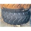 Image 6 : (4) 26.5 R25 LOADER TIRES