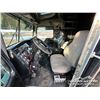 Image 6 : 2005 KENWORTH T800 TRI DRIVE SLEEPER TRUCK TRACTOR