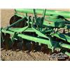 Image 10 : JOHN DEERE 3 PT HITCH 12 FT. TANDEM DISC