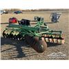 Image 3 : JOHN DEERE 3 PT HITCH 12 FT. TANDEM DISC