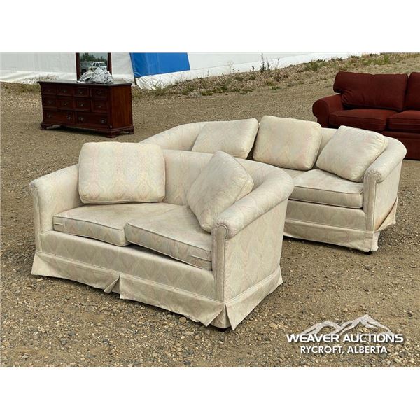 SOFA & LOVESEAT