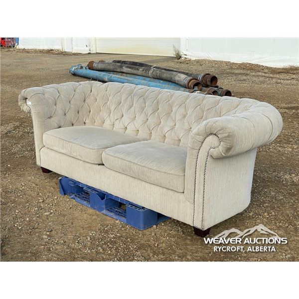 CHADWICK SOFA