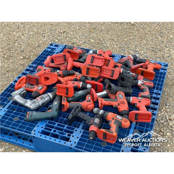 QTY OF BLACK & DECKER POWER TOOLS