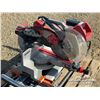 Image 10 : 12 IN. MILWAUKEE MITER SAW & RIGID STAND