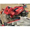 Image 5 : 12 IN. MILWAUKEE MITER SAW & RIGID STAND
