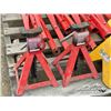 Image 5 : (4) PIPE STANDS & (4) JACK STANDS