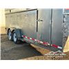 Image 10 : 2002 SOUTHLAND T/A GOOSENECK STOCK TRAILER
