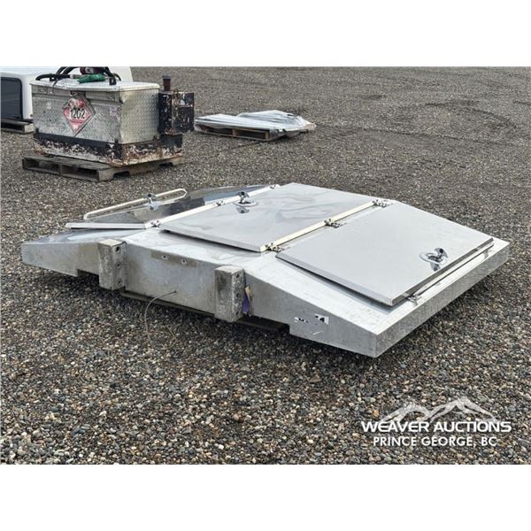 ALUMINUM HEADACHE RACK