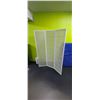 Image 3 : THREE DOOR SEPERATOR SCREEN