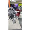 Image 2 : LIFE FITNESS BACK EXTENSION MACHINE MN: PSBESE