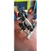 Image 9 : HAMMER STRENGTH PLATE RACK WITH TWO IGX 45LBS, TWO 25LBS AND FOUR 10LBS PLATES