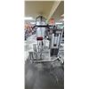Image 19 : LIFE FITNESS HIP AND GLUTE PRESS