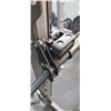 Image 14 : HAMMER STRENGTH ASSISTED SQUAT BENCH/SMITH MACHINE