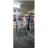 Image 25 : HAMMER STRENGTH ASSISTED SQUAT BENCH/SMITH MACHINE