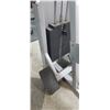 Image 12 : LIFE FITNESS SEATED ROW MACHINE