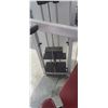 Image 15 : LIFE FITNESS SHOULDER PRESS