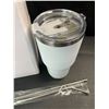 Image 2 : 1 Insulated Tumbler Drinking Mug with Stainless Steel Straw - White - New