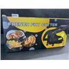 Image 3 : 1 French Fry Cutter/Multi-Purpose Potato/Vegetable Cutter - Brand New!