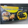 Image 3 : 1 French Fry Cutter/Multi-Purpose Potato/Vegetable Cutter - Brand New!