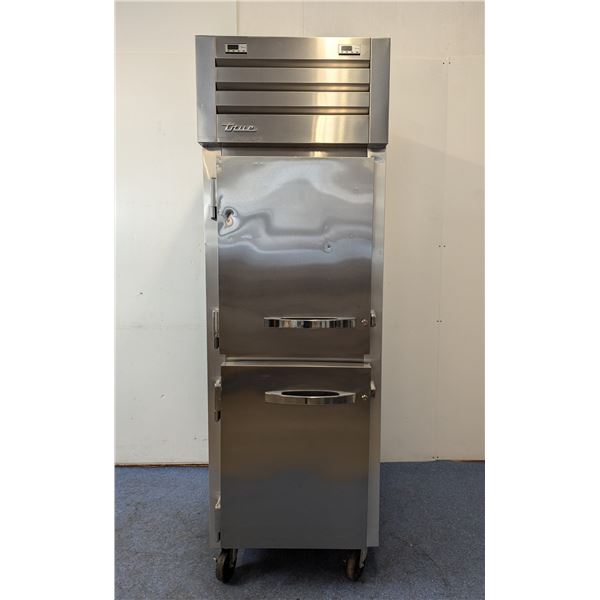 True STG1DT-2HS 27" Solid Half Swing Door Dual Temp Cooler/Freezer Combo |1062/R2