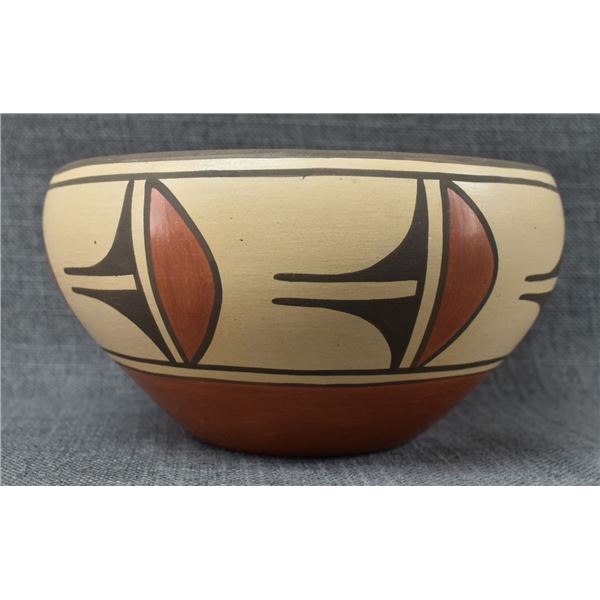 ZIA POTTERY BOWL (RUBY PANANA)
