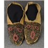 Image 1 : WOODLANDS BEADED MOCCASINS
