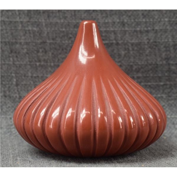 SANTA CLARA POTTERY VASE (DAVID BACA)