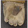 Image 8 : PLAINS BEADED GAUNTLETS