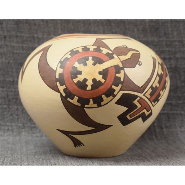 SANTA CLARA POTTERY JAR (LOIS GUTIERREZ)