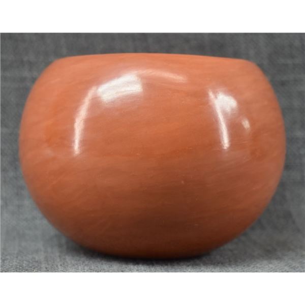 SANTA CLARA POTTERY BOWL (BIRDEL VINE FLOWER)
