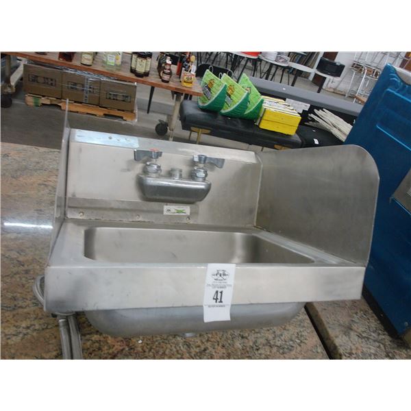 S/S Hand Sink w/Surround