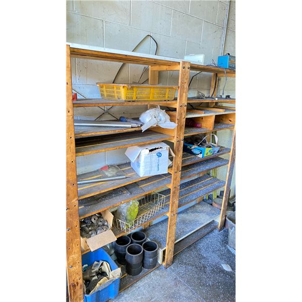 WOODEN STORAGE SHELF WITH ASSORTED ROUND STOCK METAL MATERIAL