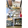 Image 6 : METAL ROLLING SHOP CART WITH ASSORTED ITEMS CLAMP SET SMALL VISE PUNCH SET AND MUCH MORE