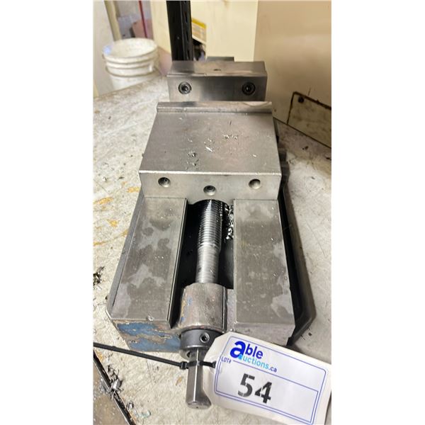 MACHINIST VISE NO HANDLE WITH UNIT