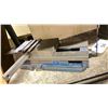Image 2 : MACHINIST VISE NO HANDLE WITH UNIT